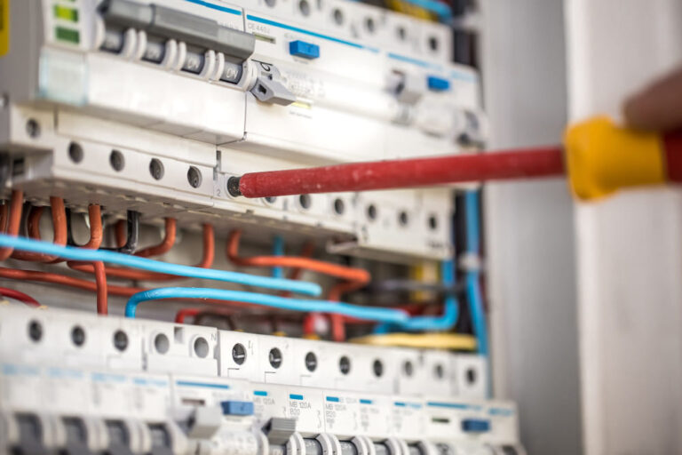 Socorro elétrico na Lapa - Eletricista 24 horas Lapa