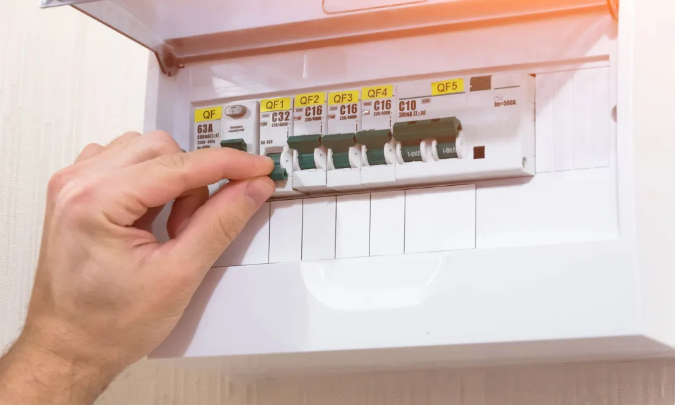 Disjuntor geral caiu como agir com segurança