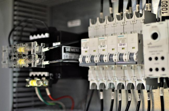 Instalação de dispositivos de proteção elétrico