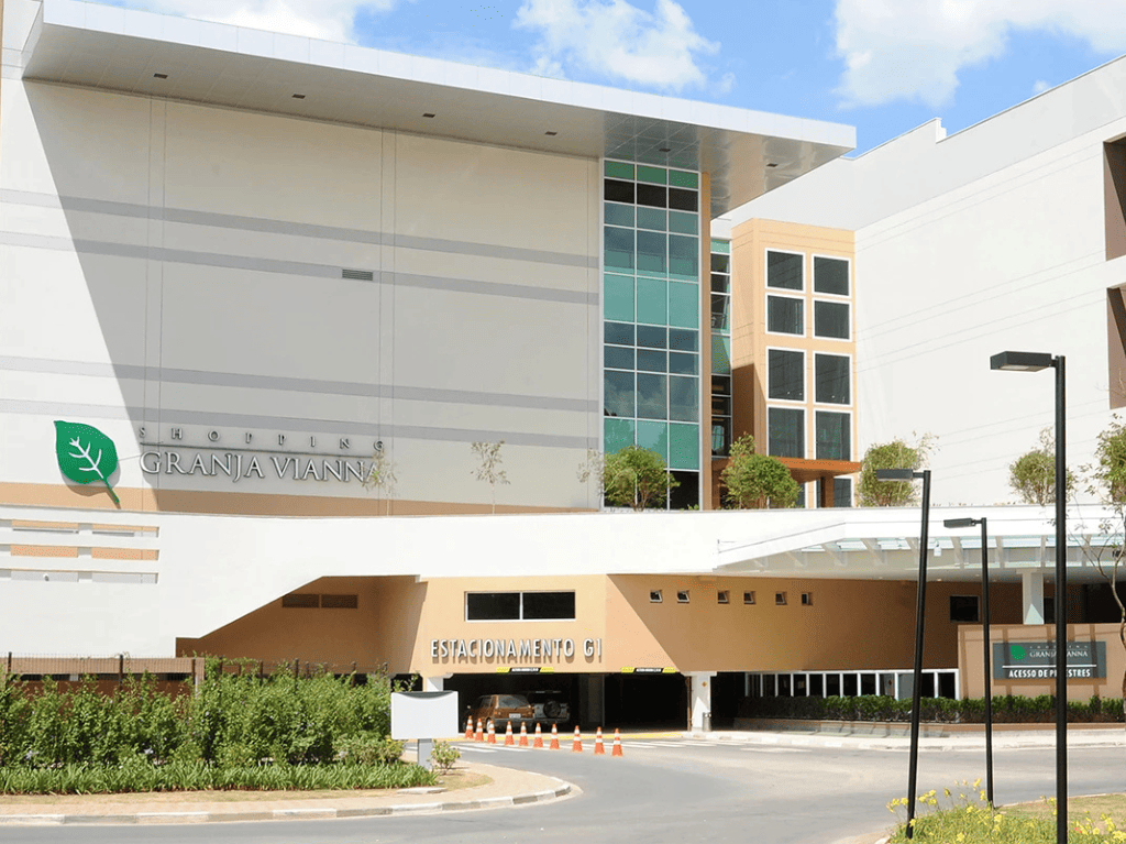 Shopping Granja Vianna