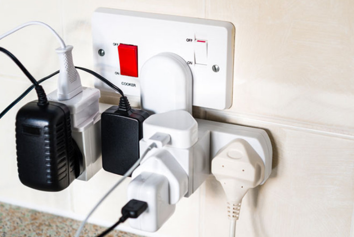 Tomadas sobrecarregadas