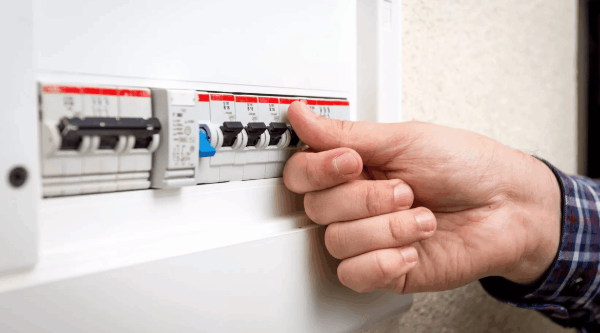 Disjuntor desarma sempre