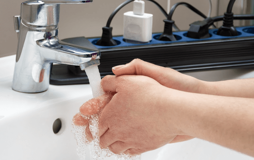 Evite o Uso de Eletrodomésticos Próximos a Água