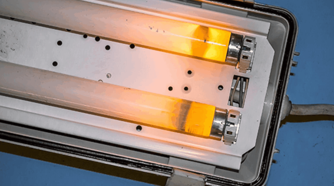 história das lâmpadas fluorescentes