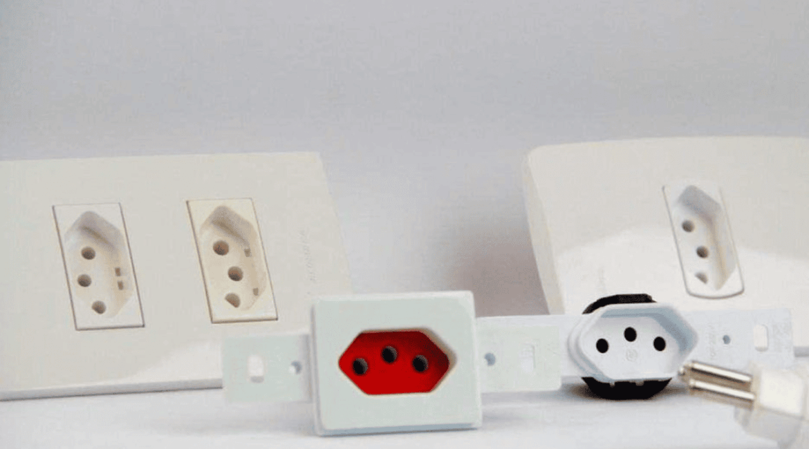 tomada 220v gasta mais energia