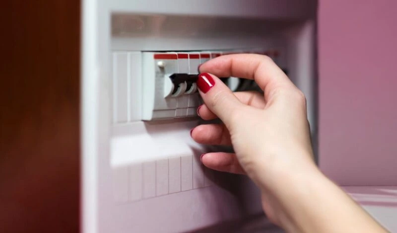 Disjuntores desarmando toda hora