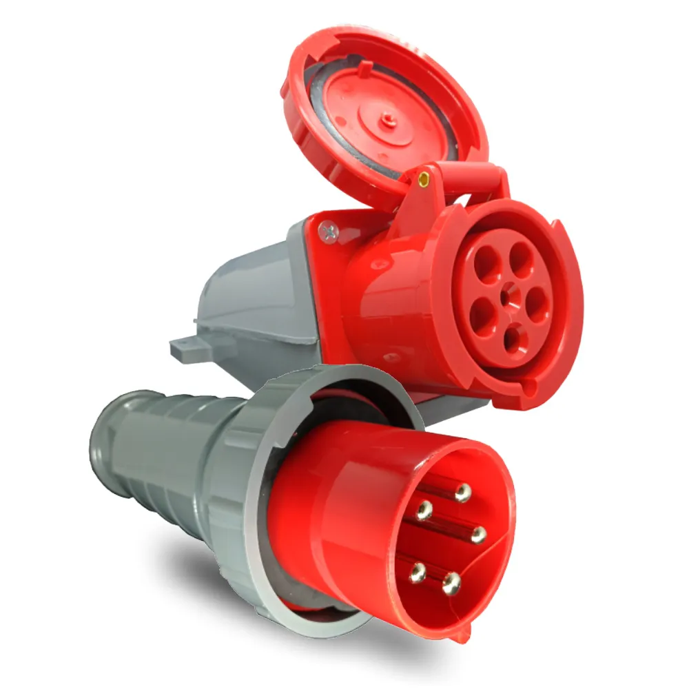 Tomada industrial de sobrepor com 4 polos instalada na parede