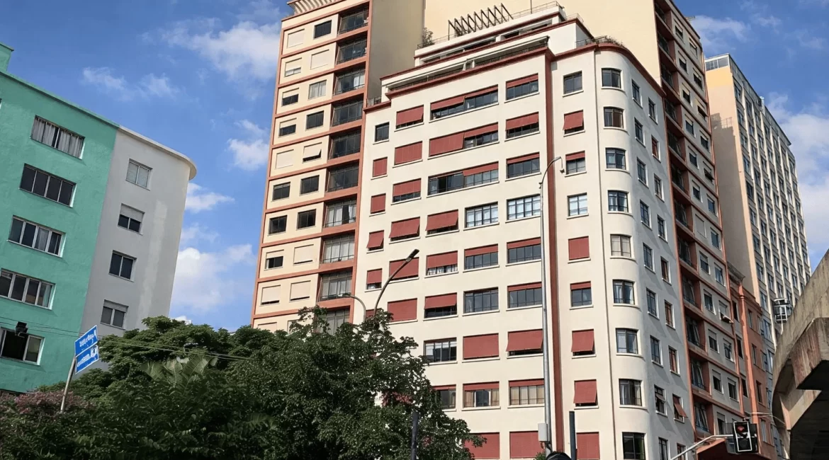 Edifício Marajó passando por retrofit na instalação elétrica de prédio antigo