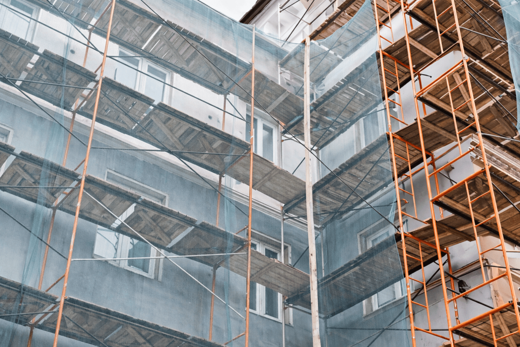 Projetos de retrofit elétrico em edificações antigas com modernização da instalação