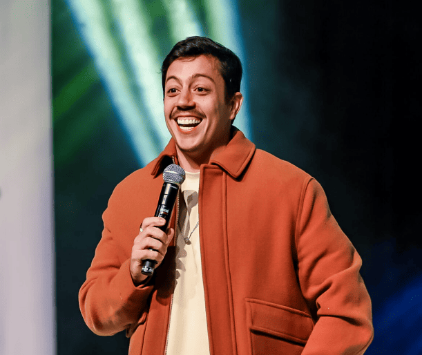 Renato Albani, ex‑engenheiro elétrico e humorista brasileiro