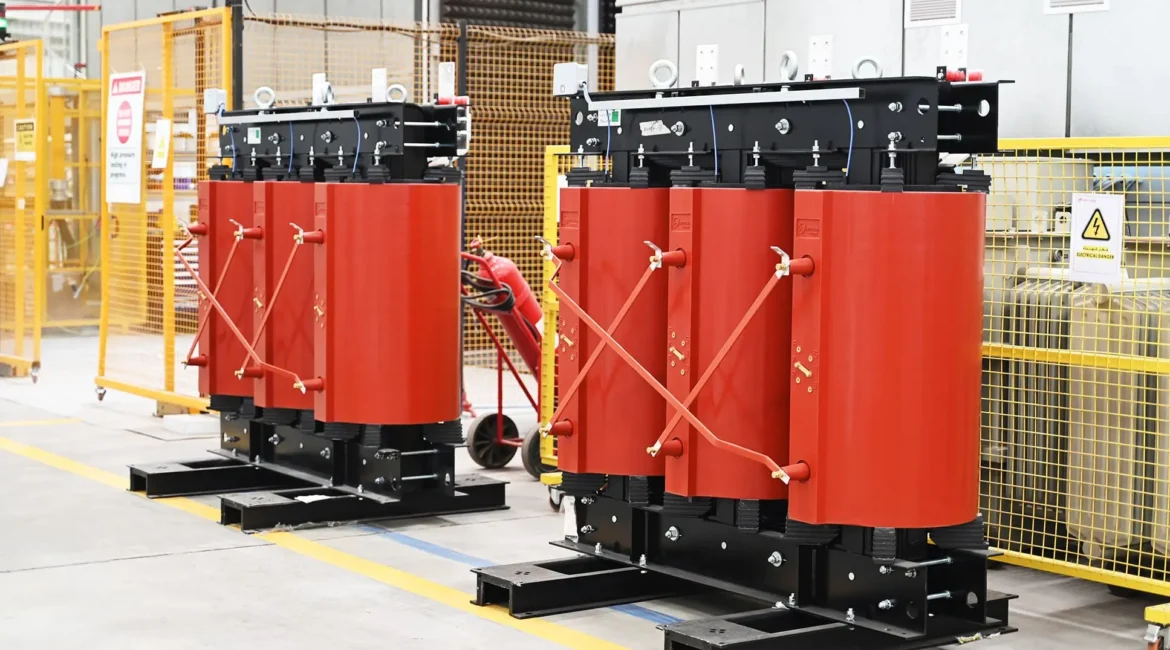 Transformador a seco utilizado em instalações elétricas industriais para distribuição de energia sem uso de óleo isolante